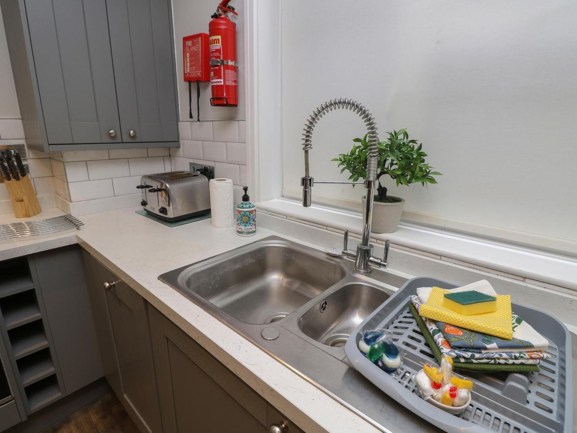 Rookley Lake Cottage Ventnor Bagian luar foto